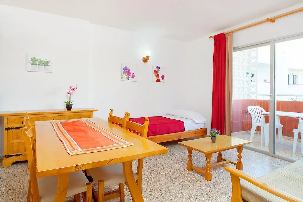 Apartamentos Puet San Antonio  Aparthotel